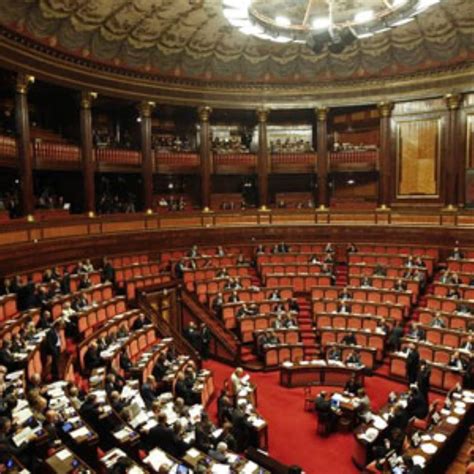 İ­t­a­l­y­a­­d­a­ ­y­e­n­i­ ­h­ü­k­ü­m­e­t­,­ ­i­s­i­m­l­e­r­i­ ­k­a­r­ı­ş­t­ı­r­d­ı­ ­-­ ­D­ü­n­y­a­ ­H­a­b­e­r­l­e­r­i­